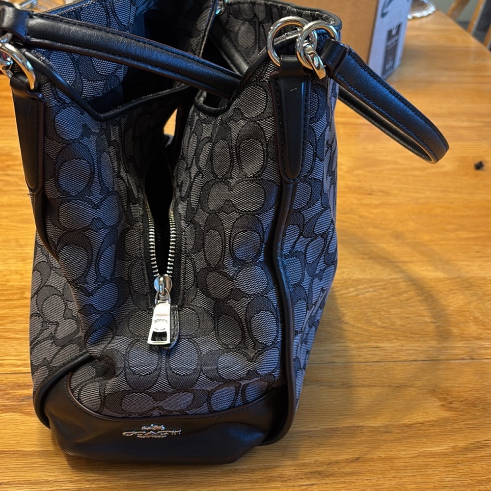 Coach Madison Phoebe Canvas Large Leather Triple Compartment Handbag. - Picture 6 of 12